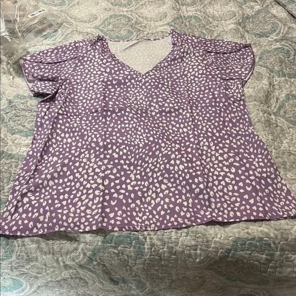 LEOPARD PRINT WOMENS BLOUSE - Picture 2 of 2